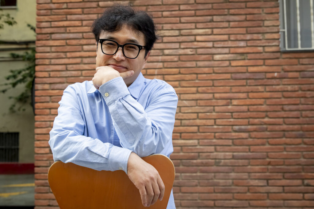 Lee Ki-ho: “La societat coreana només vol ensenyar les coses boniques, però també hi ha ombres”