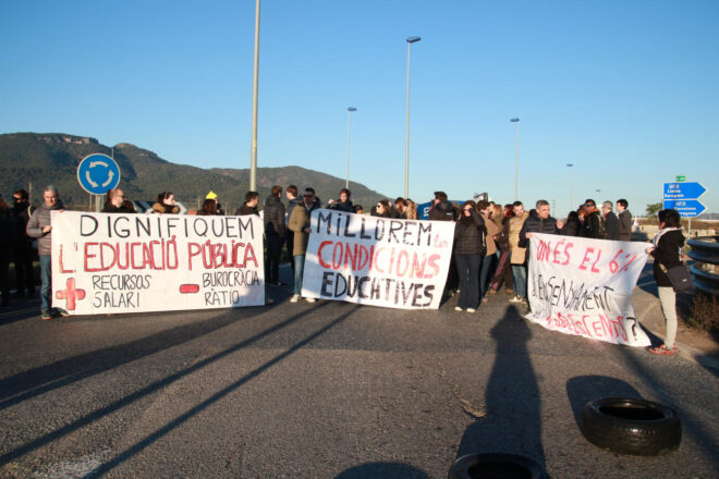 Els Mossos han identificat o denunciat més de setanta mestres durant les darreres protestes