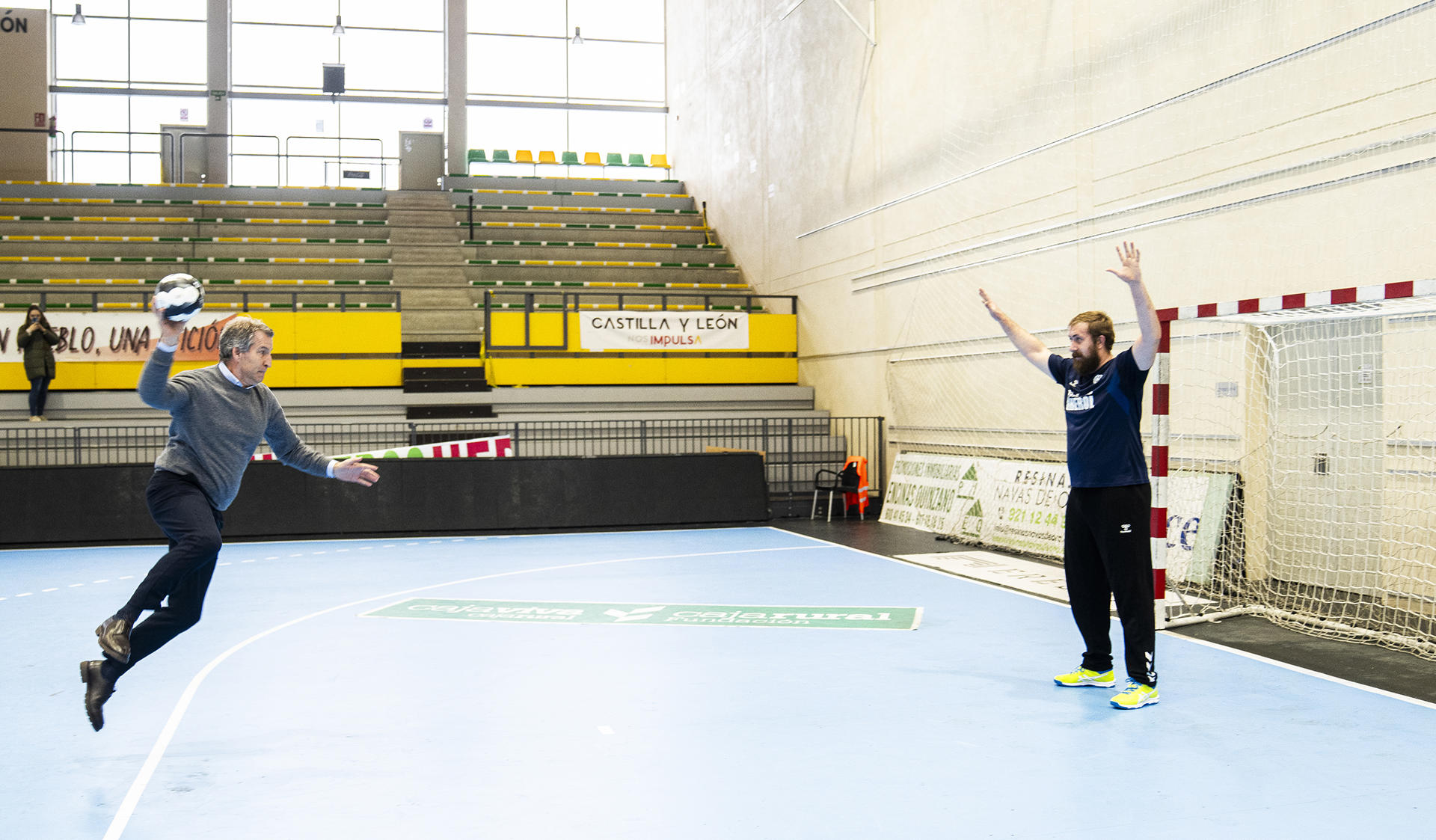[VÍDEO] La rialla estrident de Feijóo a un comentari catalanòfob a Segòvia: 