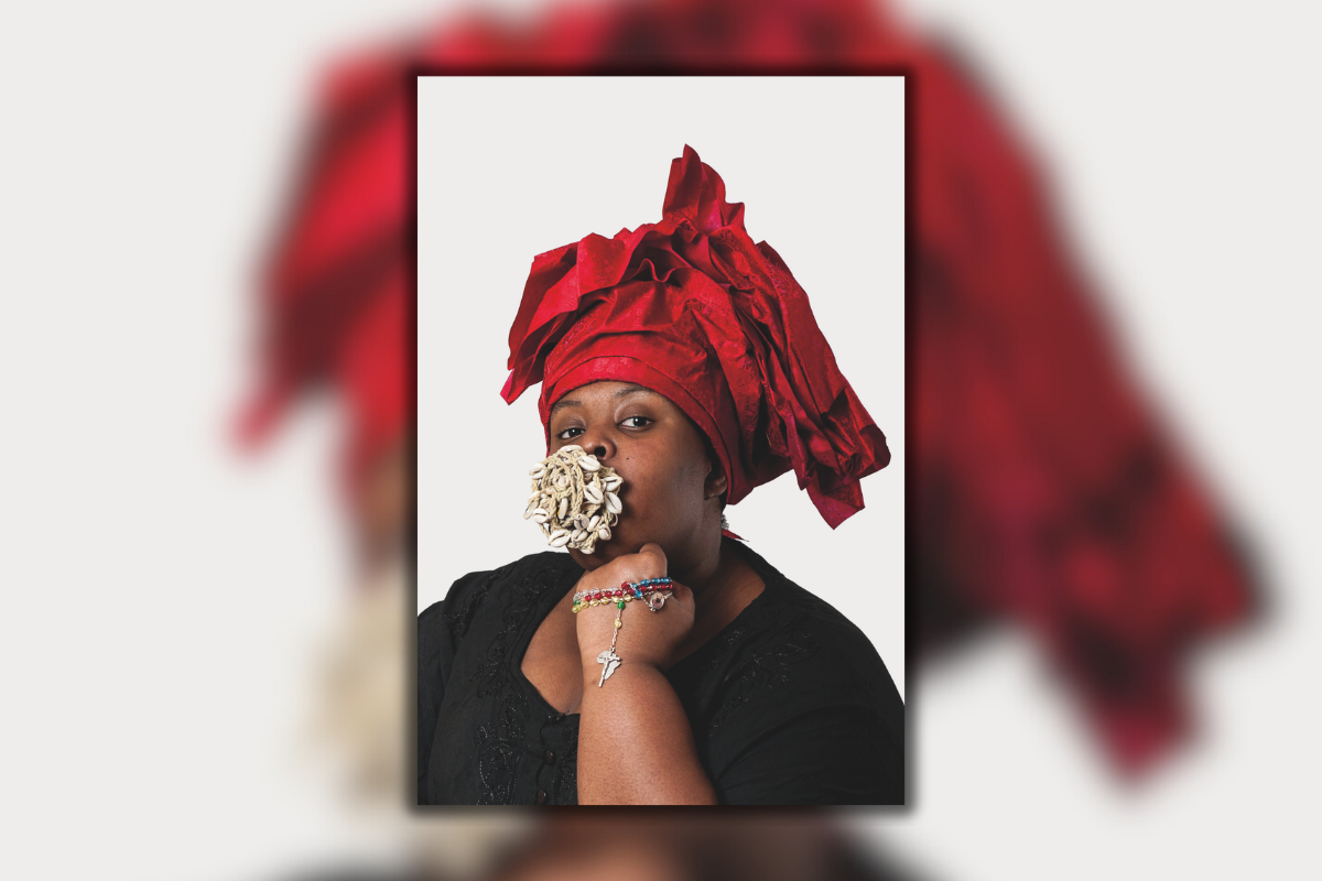 Prova a color de Khadija Saye (gentilesa d'Estate of Khadija Saye i Monestir de Pedralbes).