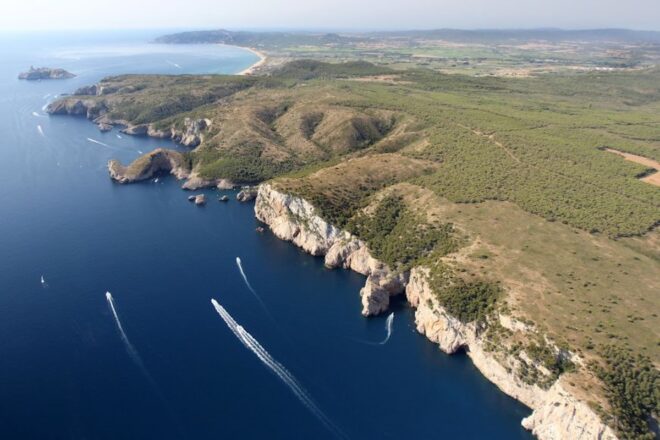 Mor una dona en caure per un penya-segat al camí de ronda de Torroella de Montgrí