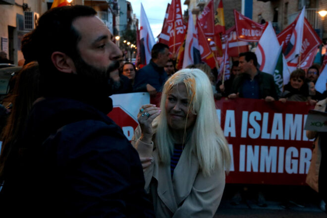 Centenars de manifestants es mobilitzen contra Vox a Tarragona i en frenen la protesta racista