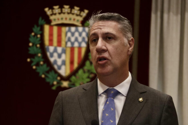 La fiscalia diu que Albiol va incomplir l’ordre judicial en el desallotjament de l’institut B9