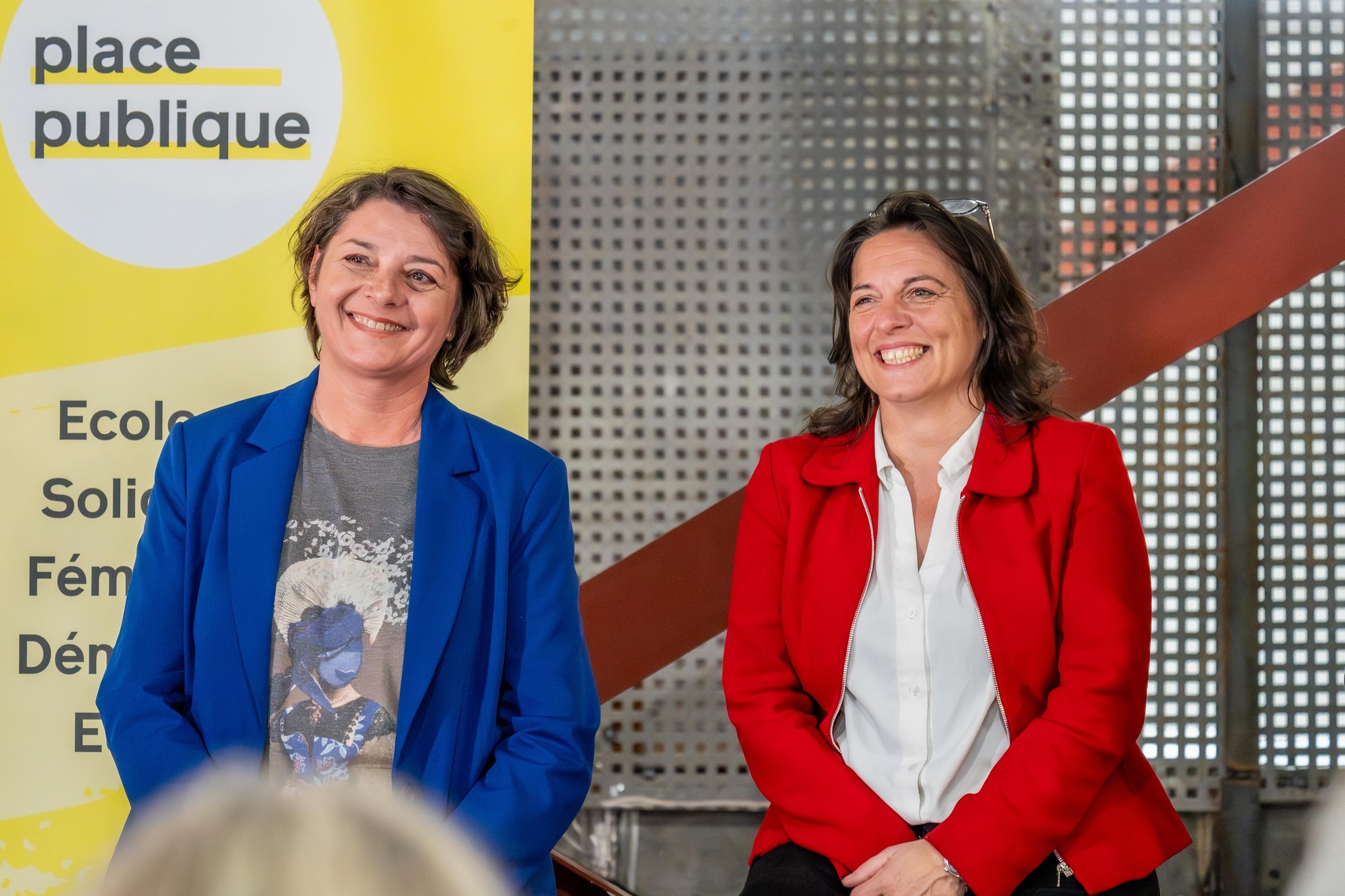 Agnès Langevine i Annabelle Brunet, en un acte el 8 de març.
