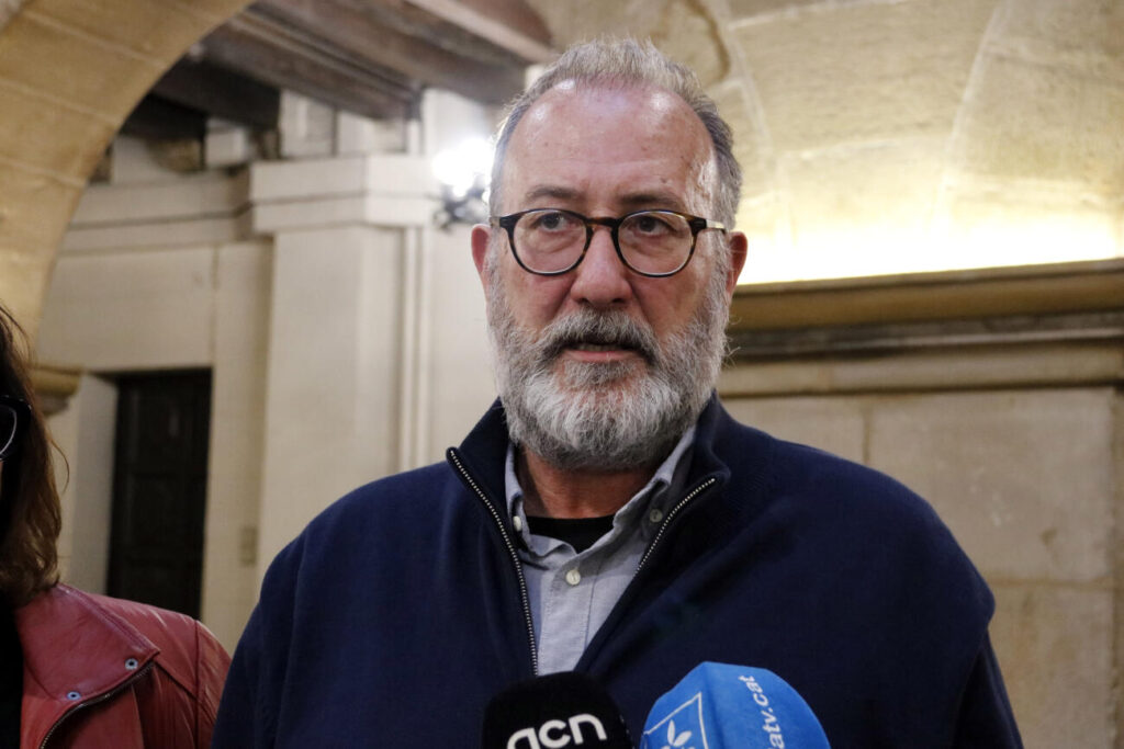 Òmnium acusa el TSJC d’estar obsessionat amb el català a l’escola