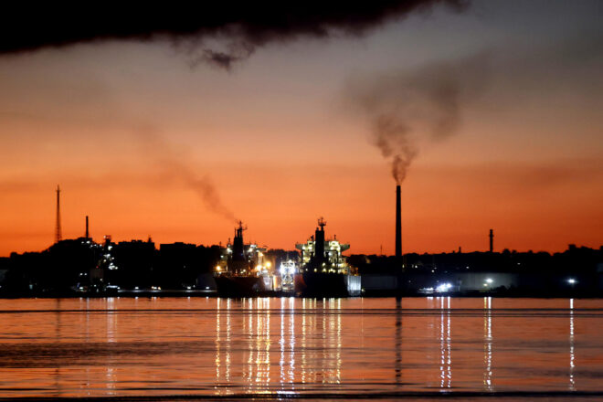 Els EUA permeten que un petrolier rus superi el blocatge a Cuba