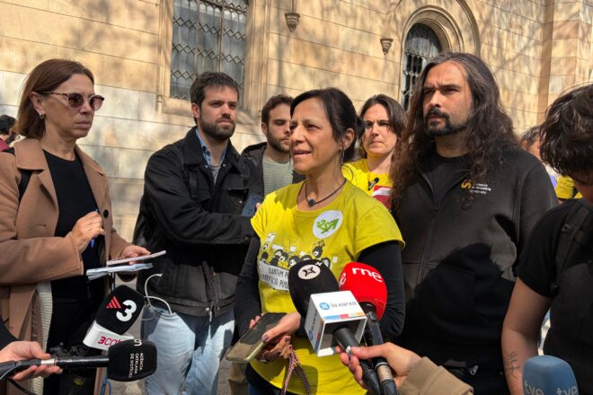 Els sindicats d’educació crítics es reuniran dijous amb el govern, però amenacen amb més vagues