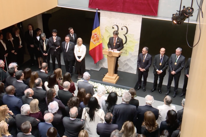 Ensenyat reivindica la Constitució com a garantia de llibertats en un context de retrocessos democràtics