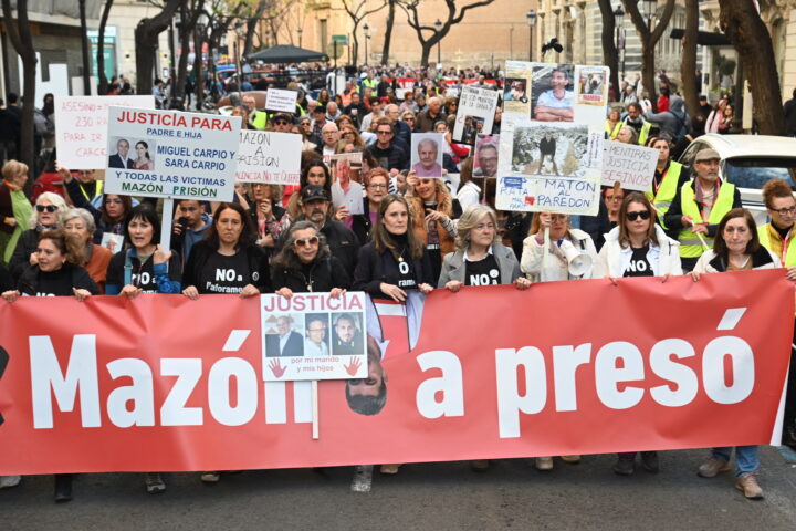 Imatge d'arxiu d'una manifestació contra Mazón (fotografia: Prats i Camps).
