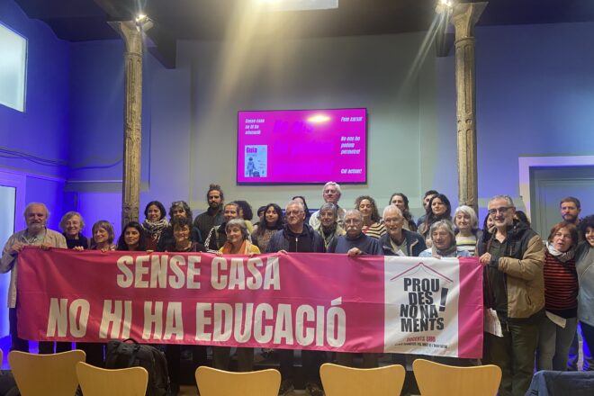 Què passa quan un alumne perd casa seva? Un grup de docents crea una guia per abordar els desnonaments infantils