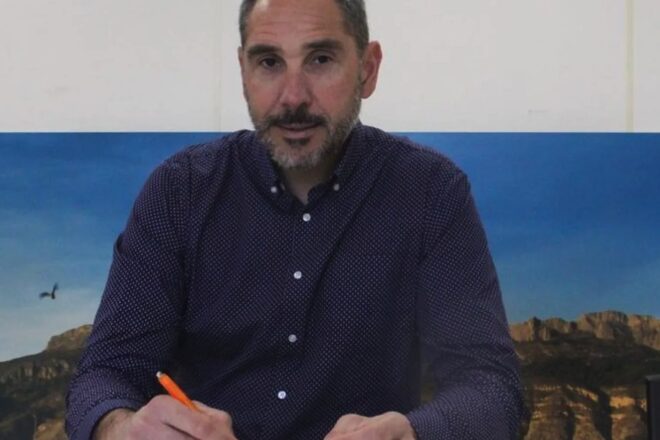 Detingut un regidor de Compromís a Altea per haver bufetejat i lesionar a la parella