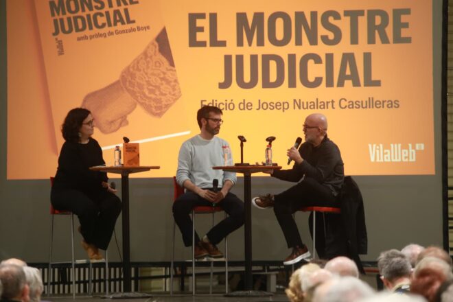 Quan es van despertar, el monstre encara hi era