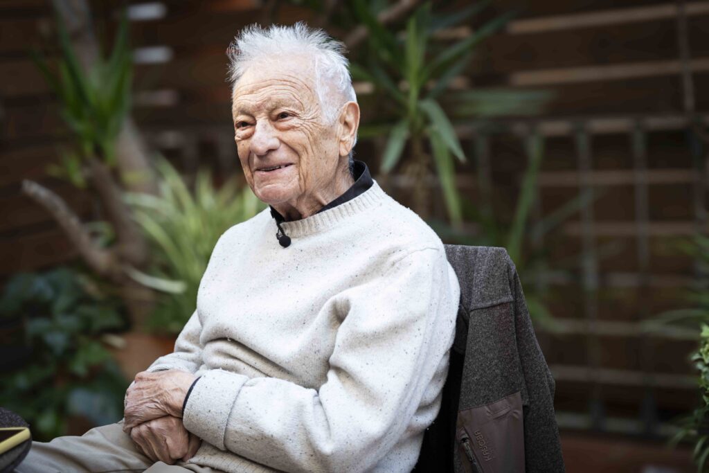 Artur Blasco. Investigador i divulgador del folklore i el can&ccedil;oner popular catal&agrave; dels pobles del Pirineu.