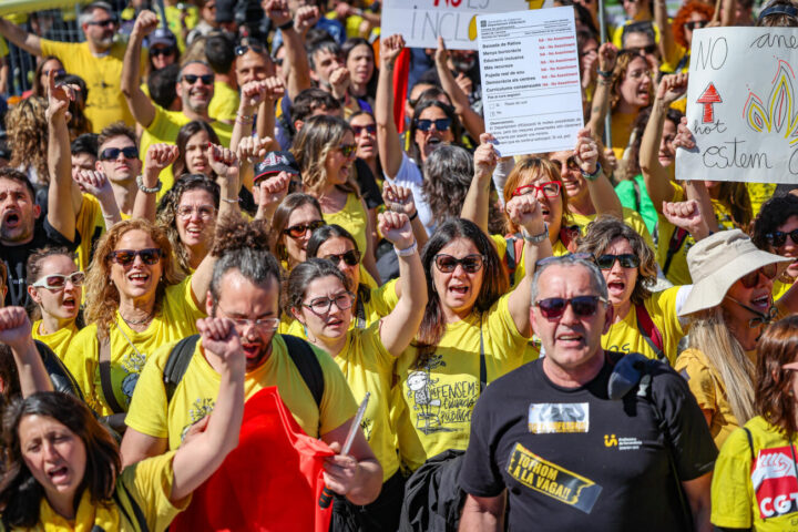 Vaga multitudinària