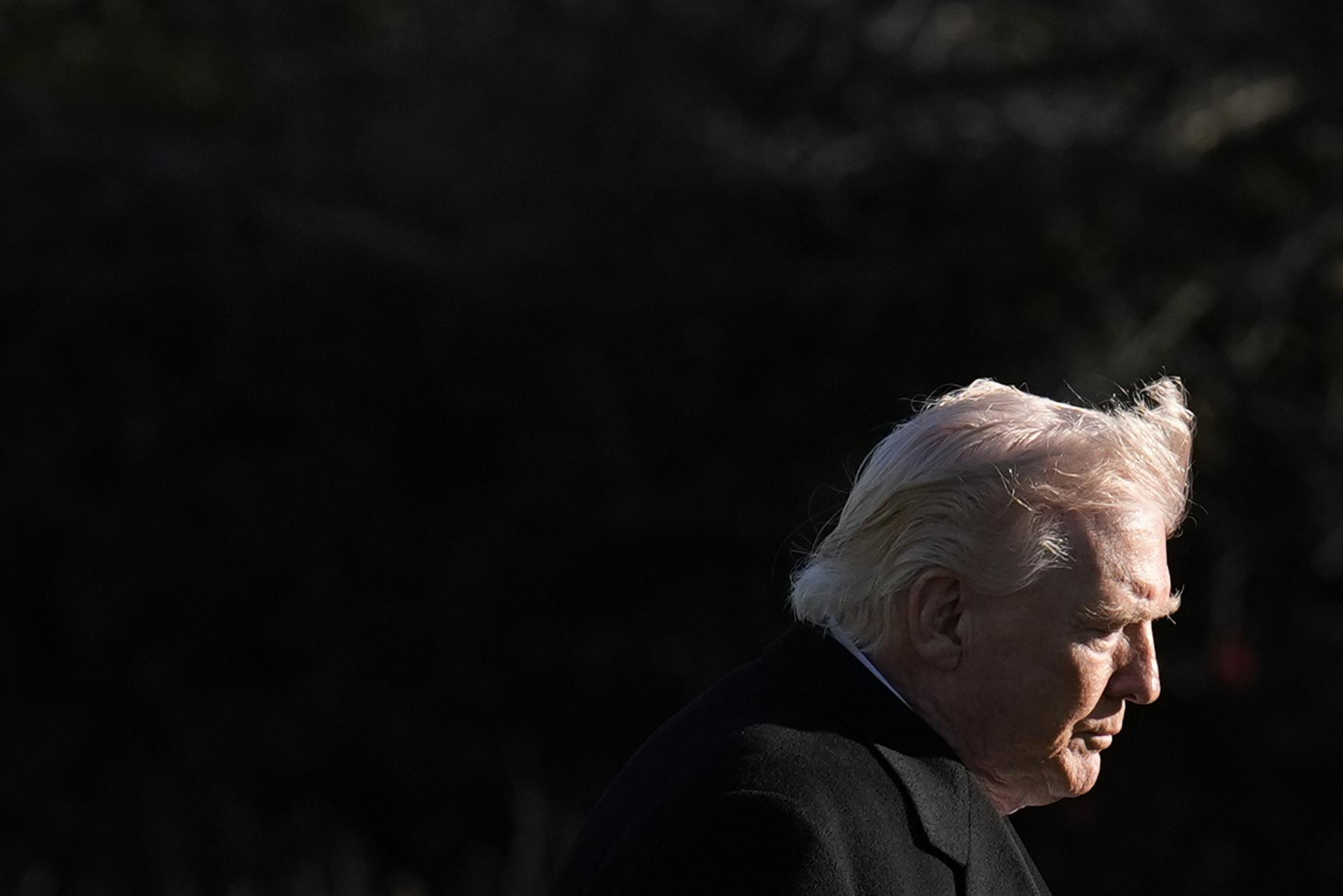 Donald Trump, ahir, arribant a la Casa Blanca (fotografia: Iuri Gripas).