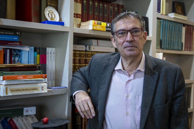 Jaume Alonso-Cuevillas anuncia que també es presenta a les primàries de Junts a Barcelona