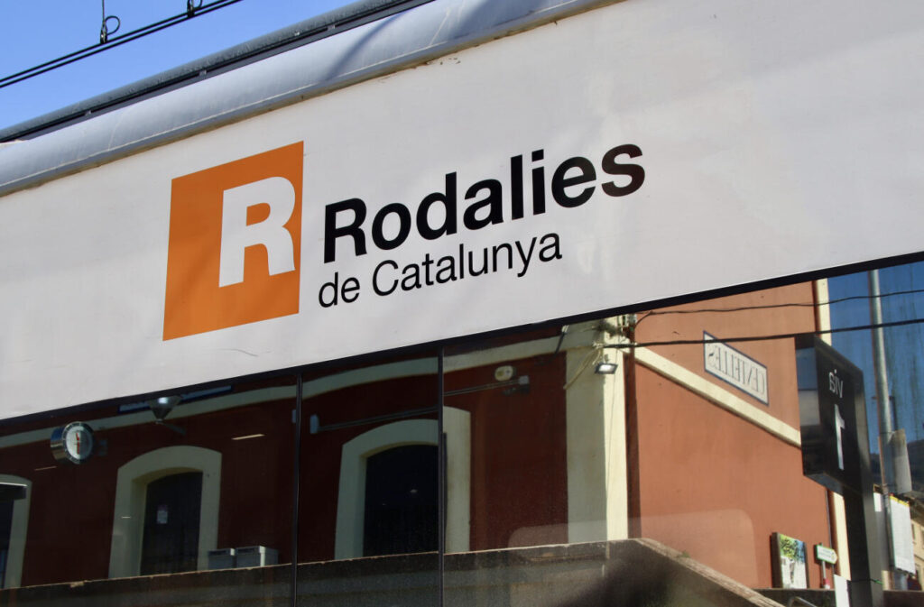 Un robatori de coure obliga a interrompre la circulació a la línia R3 entre la Garriga i Ripoll