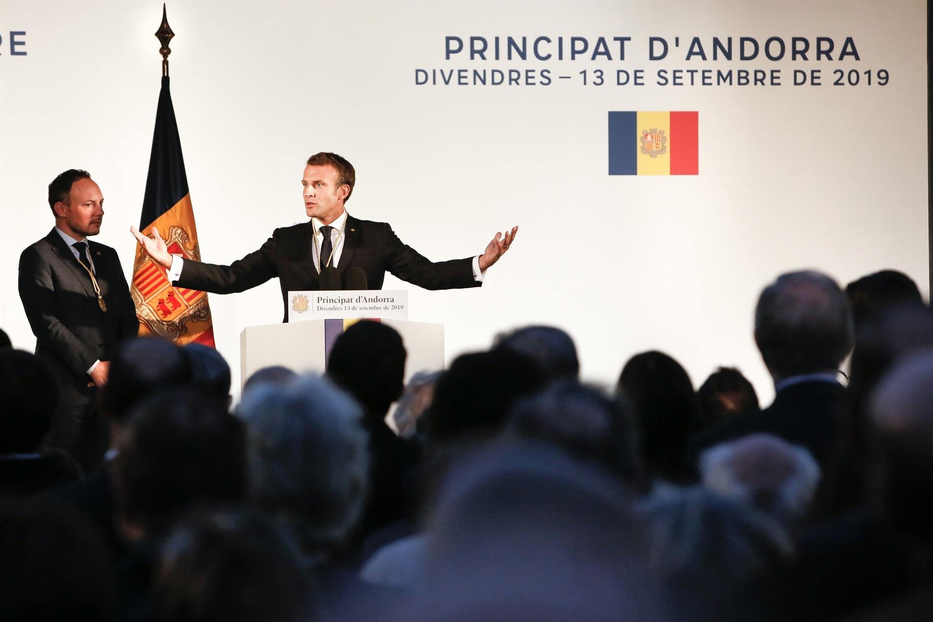 Macron durant el discurs davant els andorrans en la visita de 2019 (fotografia: SFGA / CESTEVE).