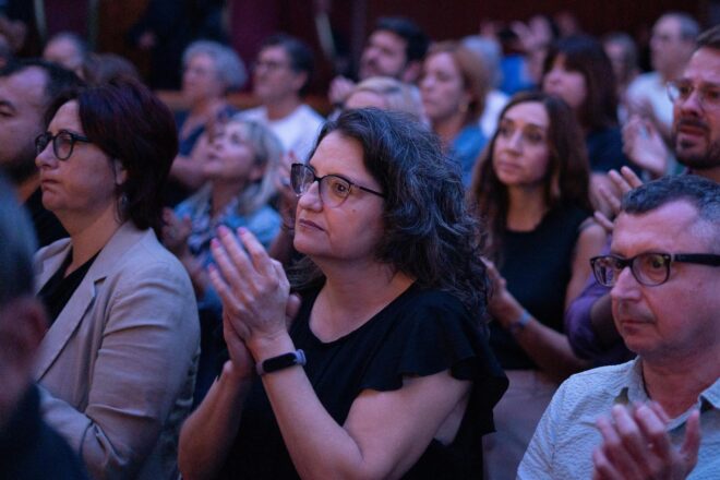 Mónica Oltra anuncia en el congrés d’Iniciativa que es presentarà a l’alcaldia de València