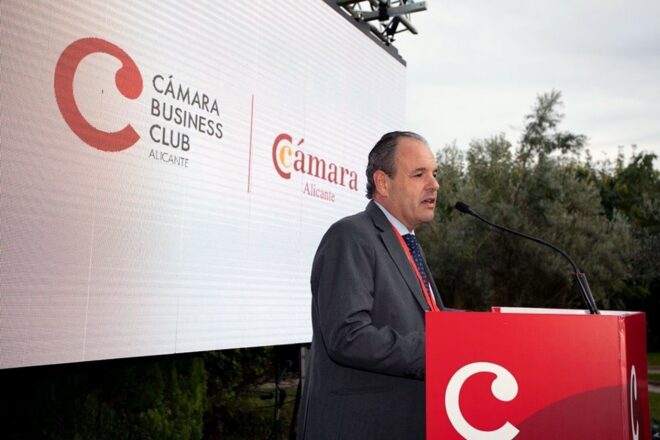 Detingut el president de la Cambra de Comerç d’Alacant, investigat per emblanquiment