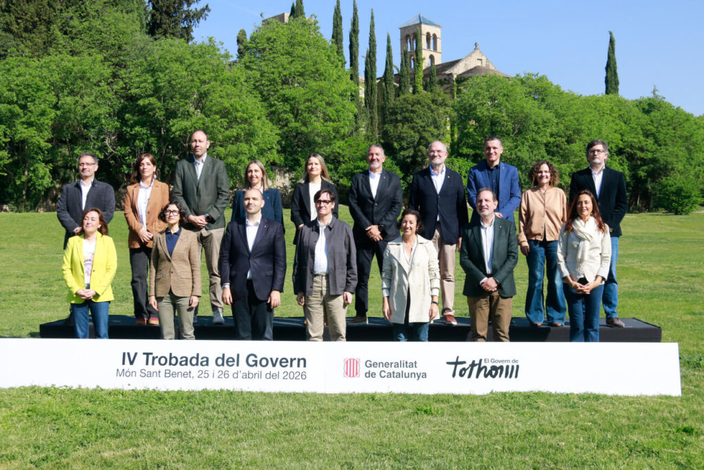 Illa i el govern es reuneixen al Món Sant Benet per definir les estratègies de treball en els serveis públics