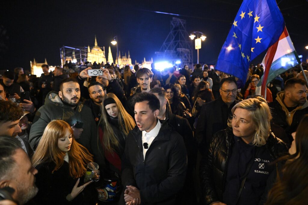 Hongria celebra al carrer la fi de l’era Orbán, amb l’esperança d’un nou començament