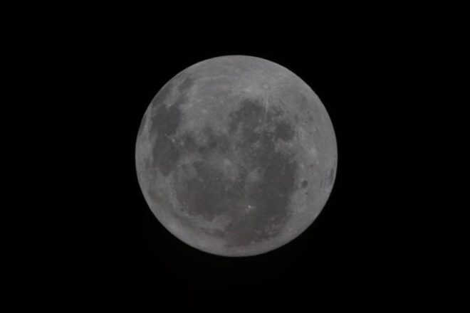 [VÍDEO EN DIRECTE] La nau Orion supera amb èxit la cara fosca de la Lluna i inicia el retorn cap a la Terra