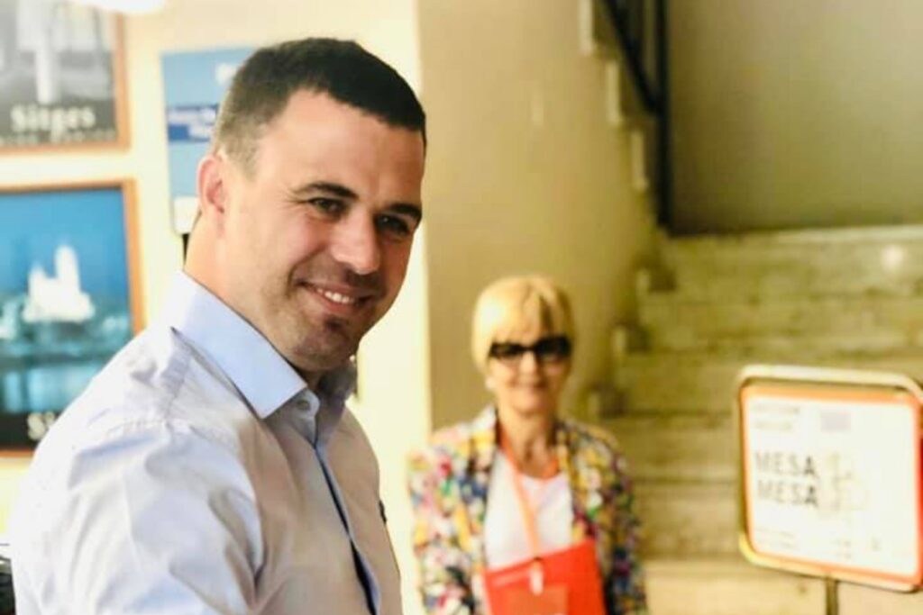 El PSC fitxa a Sitges un ex-diputat de Ciutadans com a candidat a batlle