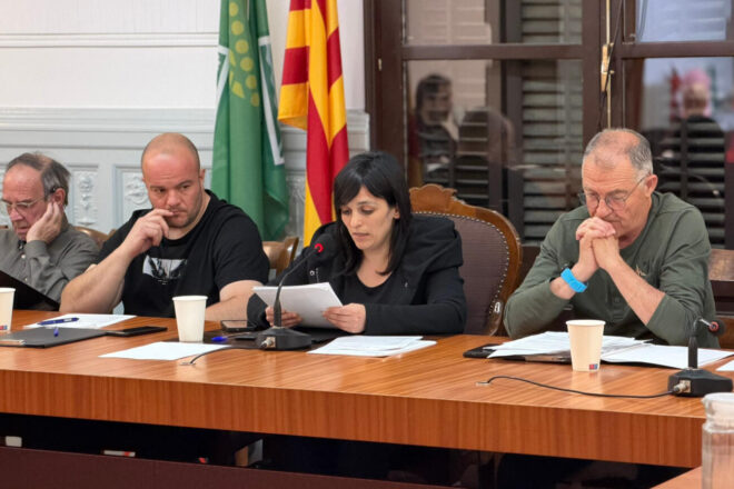El PSC permet d’aprovar el pressupost de Sílvia Orriols a Ripoll