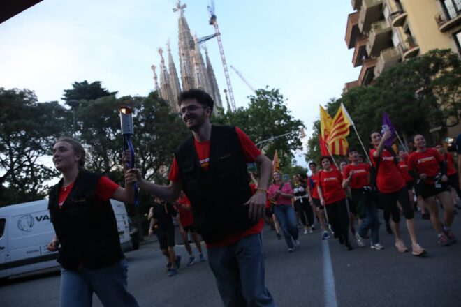 Suor, optimisme i autoestima: el Correllengua Agermanat arriba triomfant a Barcelona