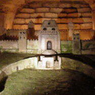 Un port de Maó en miniatura a les catacumbes de París