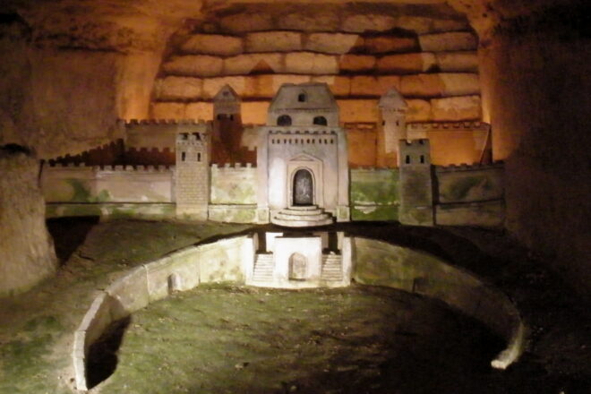 Un port de Maó en miniatura a les catacumbes de París