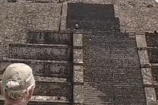 Un home dispara des de la Piràmide de la Lluna de Teotihuacan i mata una turista