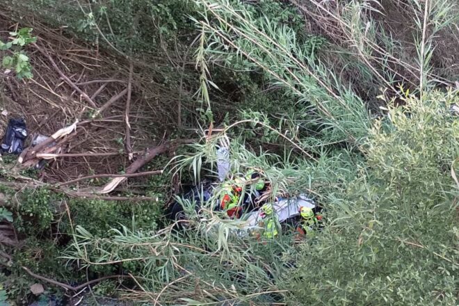 Dos morts arran de la caiguda d’un cotxe al riu Clariano a Ontinyent