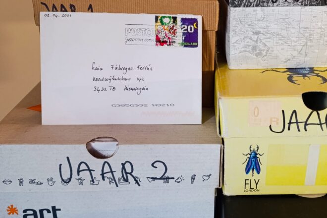 Vint-i-cinc anys de cartes: la història d’una amistat mitjançant l’art d’escriure a mà