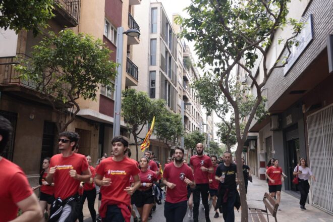 El Correllengua Agermanat arribarà avui a València on s’unirà a la manifestació del 25 d’abril