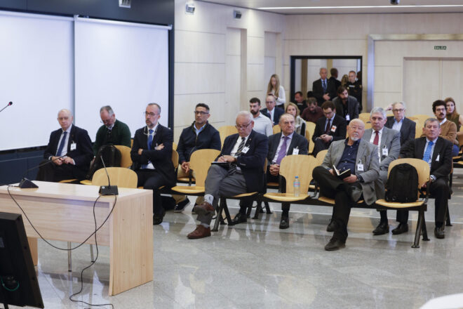 L’Audiència espanyola refusa l’encausament de María Dolores de Cospedal i no atura el judici de la trama Kitchen