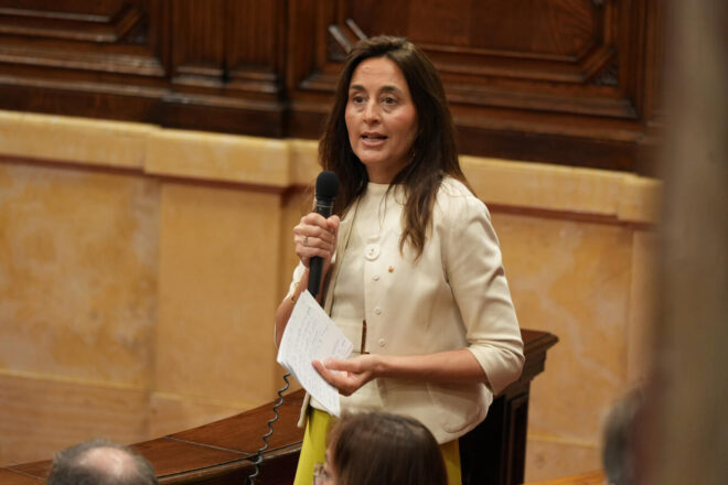 Niubó considera desproporcionada la vaga dels docents i fuig d’estudi per la infiltració dels Mossos