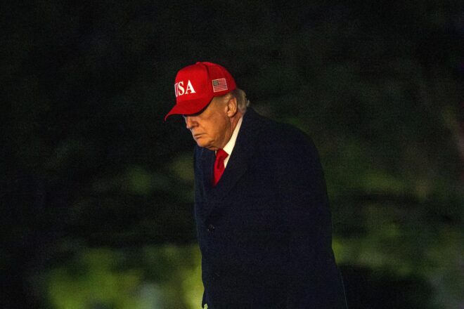 Trump es compara amb Jesús i critica durament el papa Lleó XIV