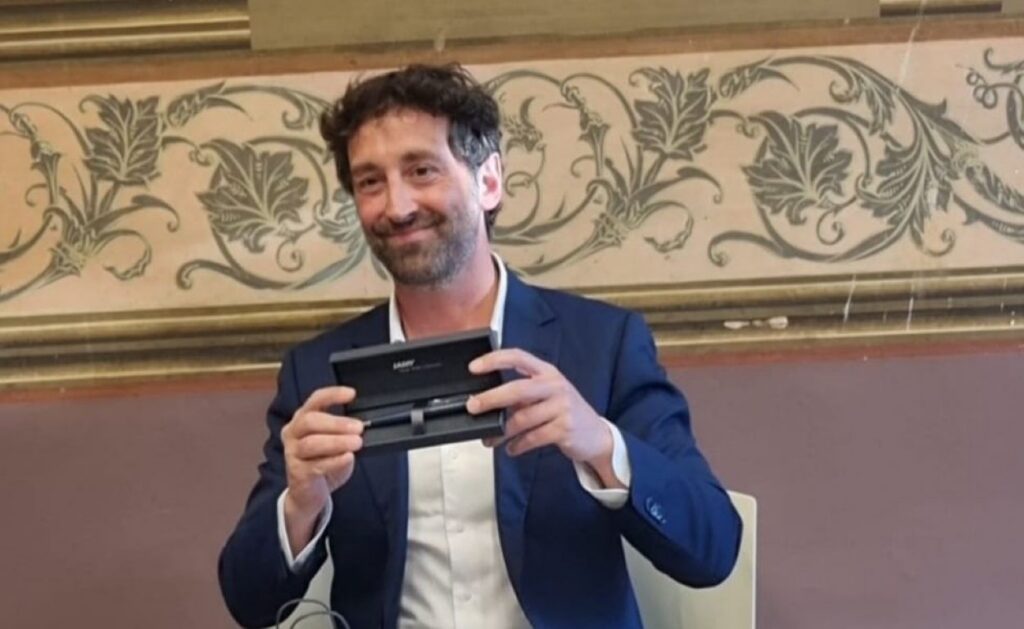 Elogi del poeta de les urbanitzacions terciàries