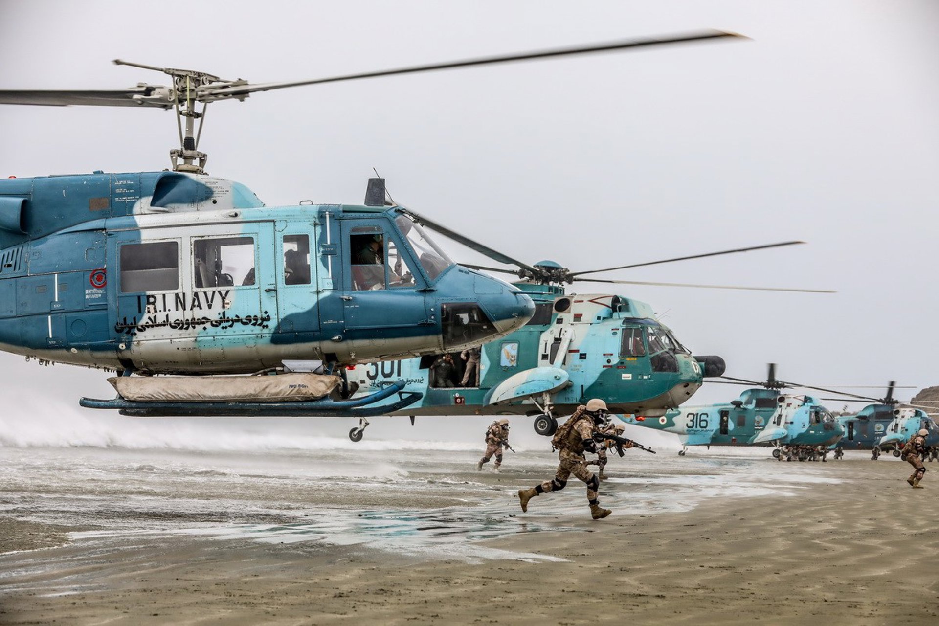 Simulacres de combat iranians a l’estret d’Ormuz.
