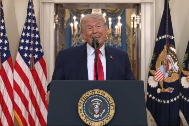 Trump amenaça i diu que “desencadenarà l’infern” contra l’Iran si no obre l’estret d’Ormuz en 48 hores