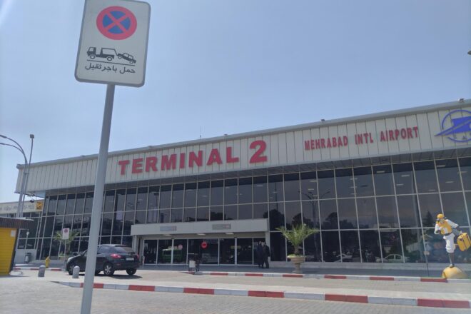 L’aeroport de Teheran reprèn uns quants vols internacionals a diverses destinacions, com Turquia o la Xina