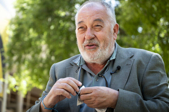 Vall Clara: “Joan Manuel Serrat va ser qui va posar més diners per a l’Avui”