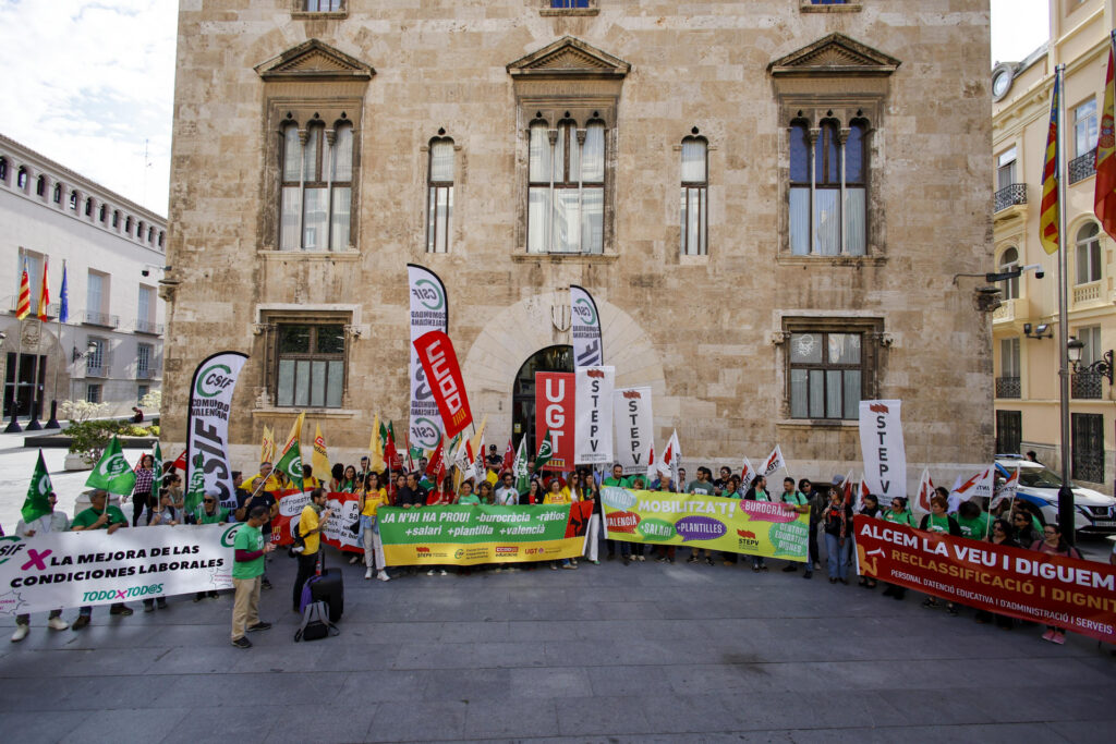 Els sindicats veuen inevitable la vaga indefinida de l’11 de maig: “No acceptem xantatges”