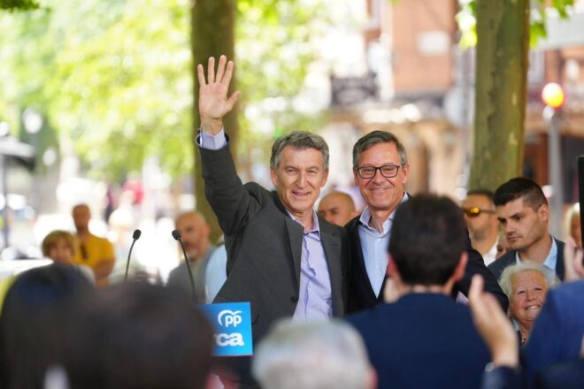 Feijóo ofereix a PNB i Junts convocar eleccions immediates si avalen una moció de censura a Sánchez