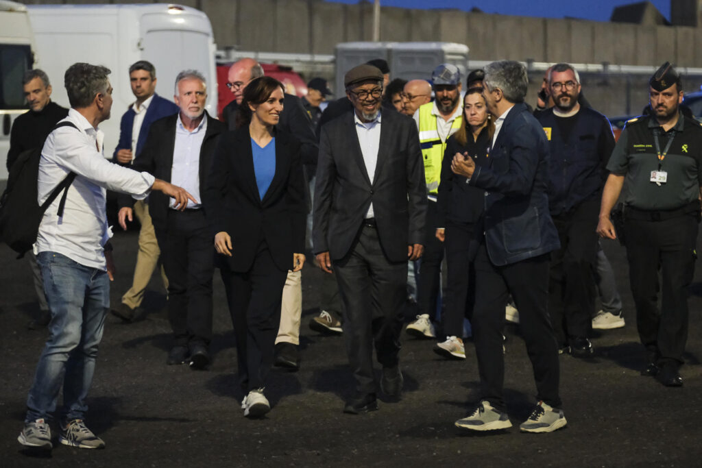Els passatgers del vaixell Hondius començaran a desembarcar al matí, a les Illes Canàries