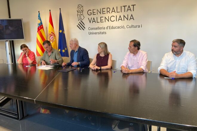 Els sindicats es divideixen: ANPE i CSIF accepten la proposta salarial d’Ortí