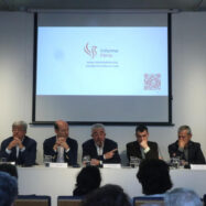 Catalunya es dessagna: s’empobreix i es degraden els serveis públics, segons un informe econòmic