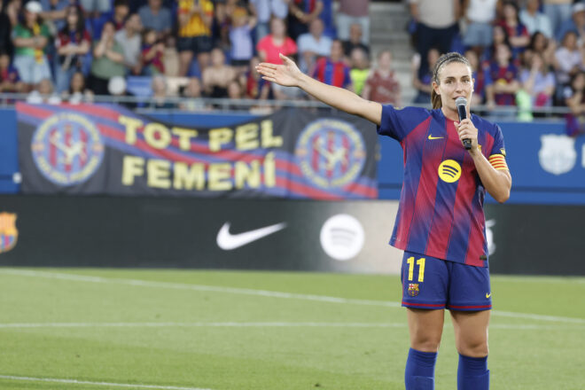 [VÍDEO] Alèxia Putellas tanca una era al Barça: “Us portaré sempre al cor”
